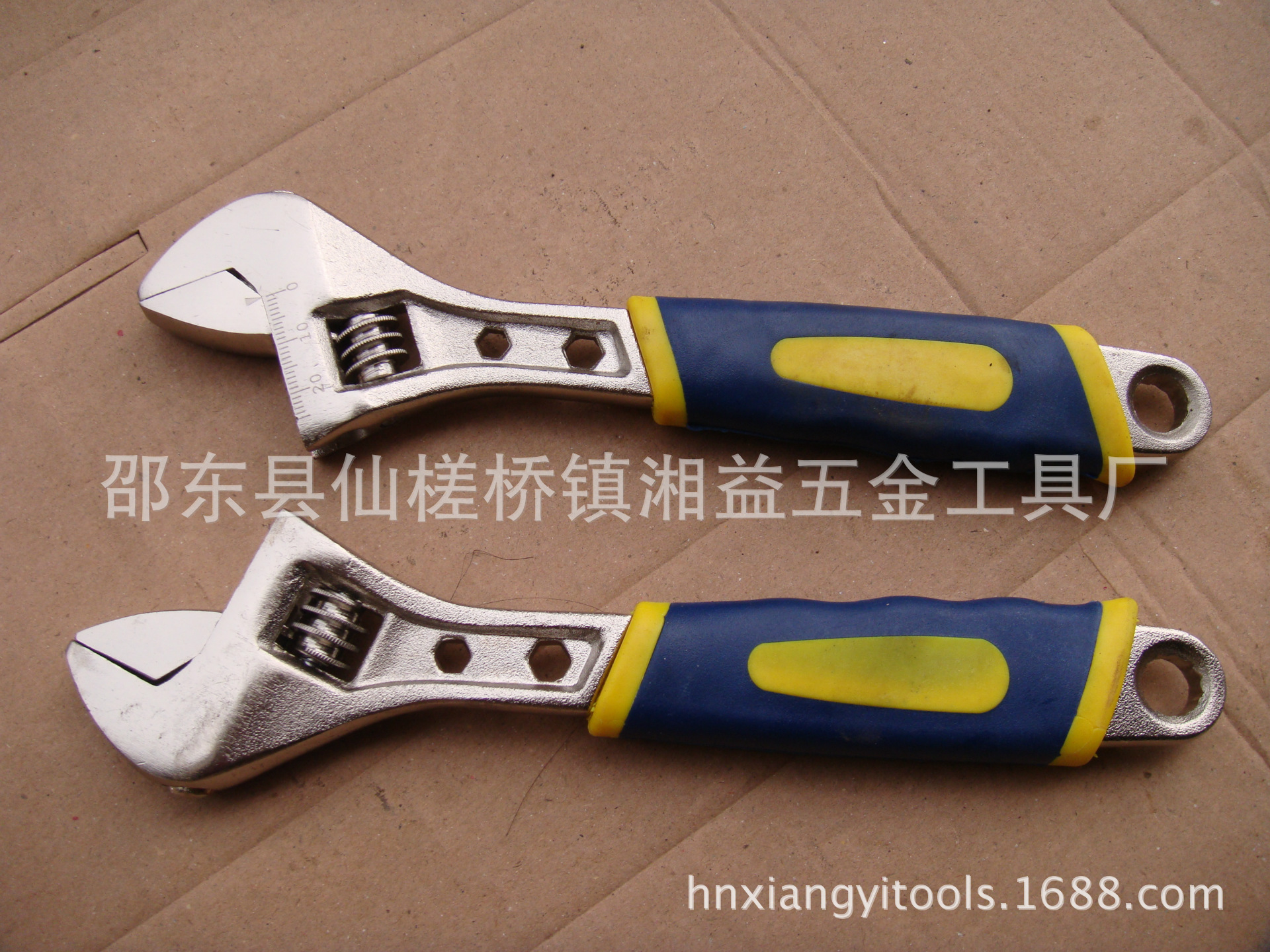 高档锻打镀镍半抛全抛沾塑套柄6寸8寸10寸12寸15寸活动扳手