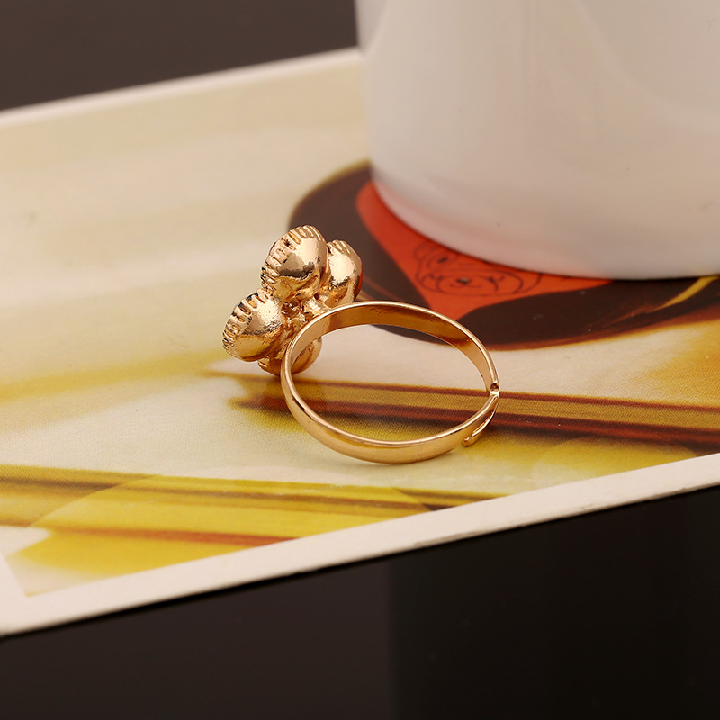 Farbiger Kristall Ring Europäische Und Amerikanische Mode Ol Diamant Vier Blättriger Blumen Ring Einfacher Offener Mädchen Handschmuck Großhandel display picture 6