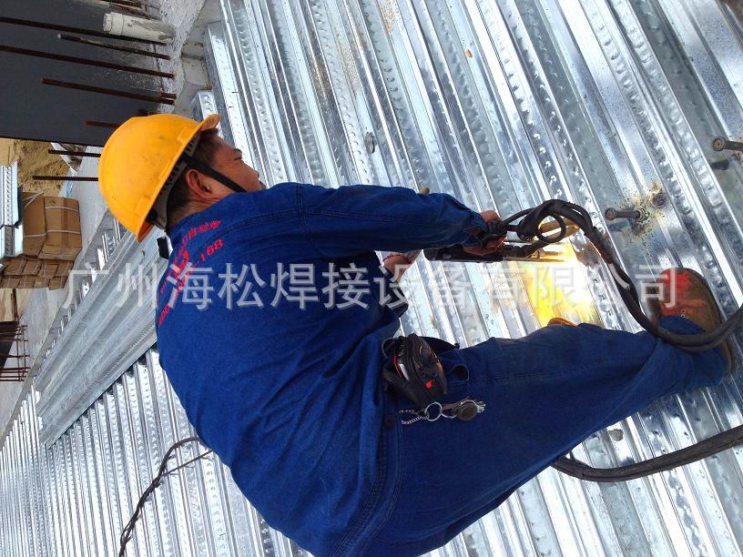 海松公司20年专业钢结构打栓钉剪力钉焊接:楼承板铺设安装-阿里巴巴
