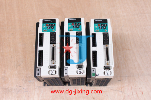 B松下伺服驱动器MCDDT3520 保修三个月 二手八成新
