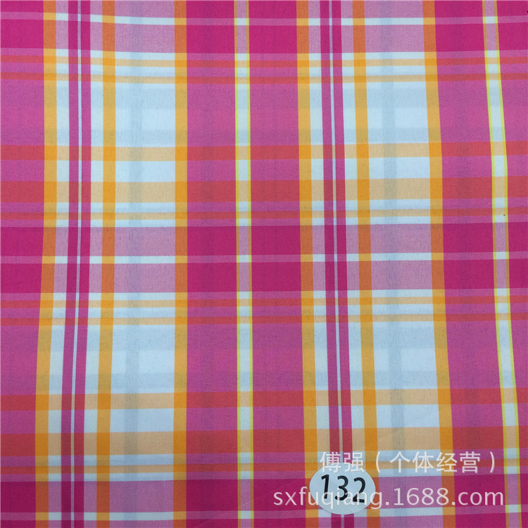 现货供应 档棉衣羽绒服面料 超薄仿记忆格子布 全涤喷水格子
