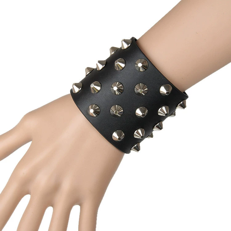 Retro bracelet for martial arts, leather wristband, European style, punk style