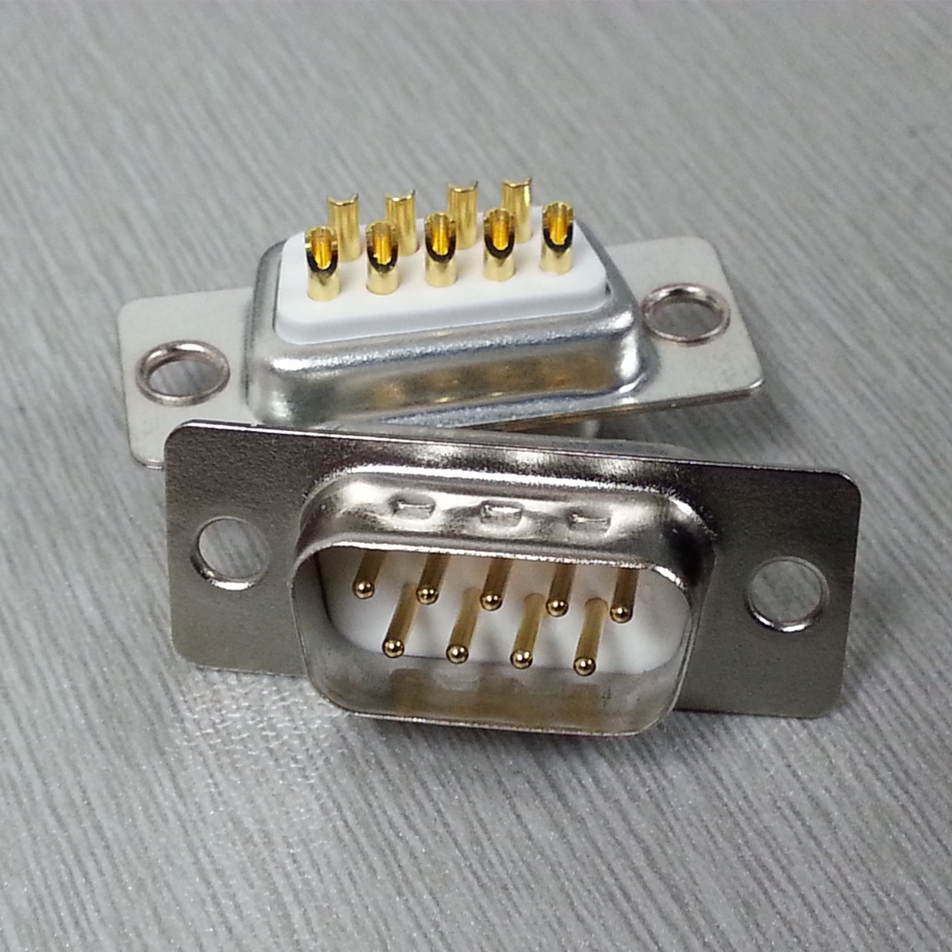 d-sub标准连接器 热买焊线车针DB9PIN公头  符合IEC规范DB9连接器