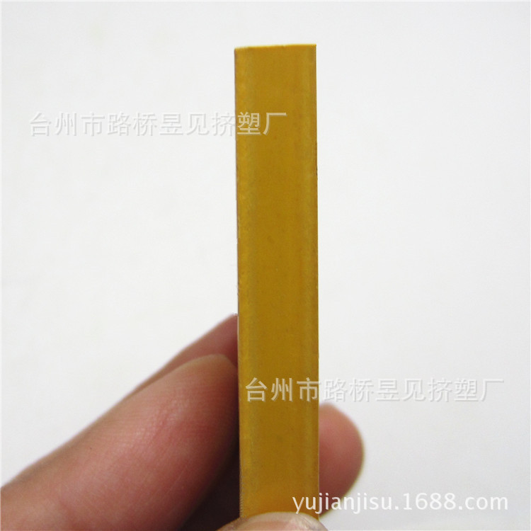 Productos de extrusión de plástico Tubo de PVC Tubo cuadrado de plástico Tubo de PVC Perfil de tubo cuadrado extruido Tubo plano de suministro de aire