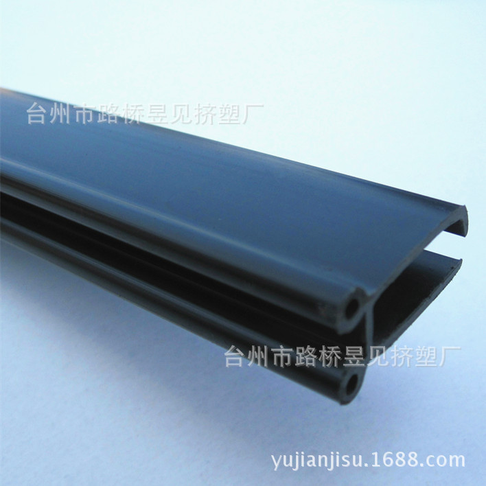 黑色异型材