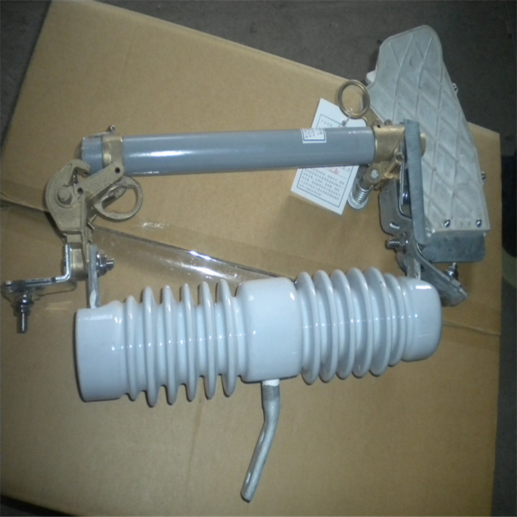 厂家供应户外高压跌落式熔断器BDLC-02-12/200A 带灭弧罩