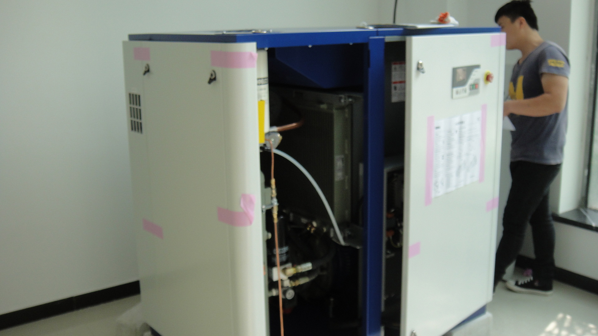 神钢空压机KS22A空压机及其后处理设备安装开机调试工程案例