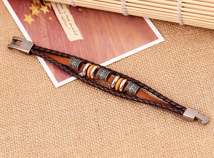 punk style cowhide bracelet