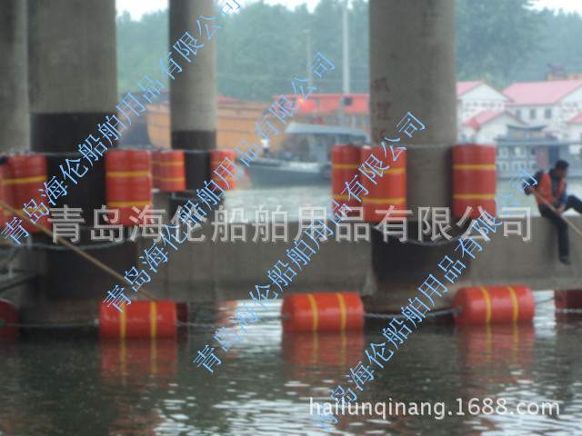 桥墩防护围栏 桥梁护垫 大桥防护靠垫 桥墩 海伦制造防撞设施青岛