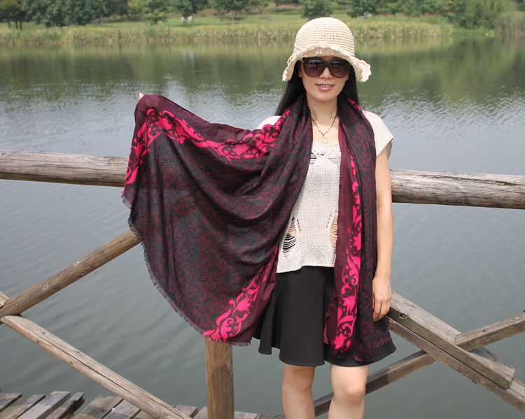 斜纹定位长巾详情图2