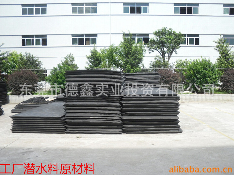 黑色潛水料_副本