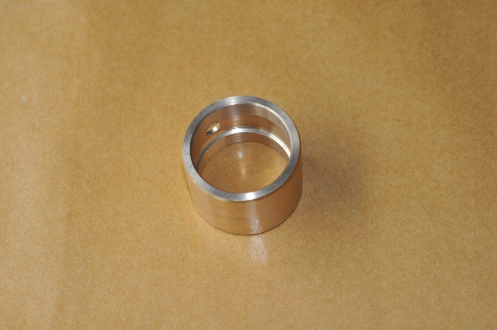 专业生产铜套、铜翻边套，铜涡轮，铜滑块，铜轴瓦