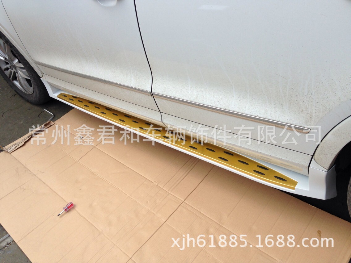 奧迪Q3土豪金定製版踏板