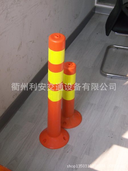 Spring Post PU立柱道口标柱标志厂家直销促销价 450 750mm