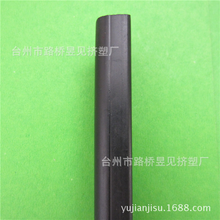 Productos de extrusión de plástico Tira de tarjeta de plástico de PVC Ranura de plástico Procesamiento de extrusión de perfil de PVC Productos personalizados