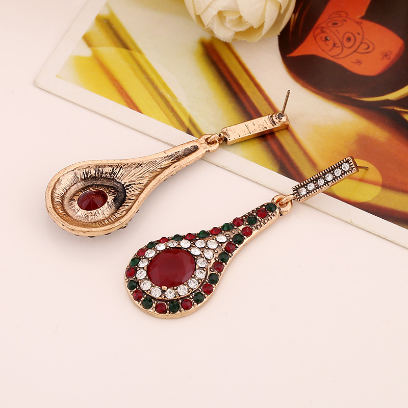 Vintage Diamond Alloy Lute Shaped Drop Earrings Wholesale display picture 4