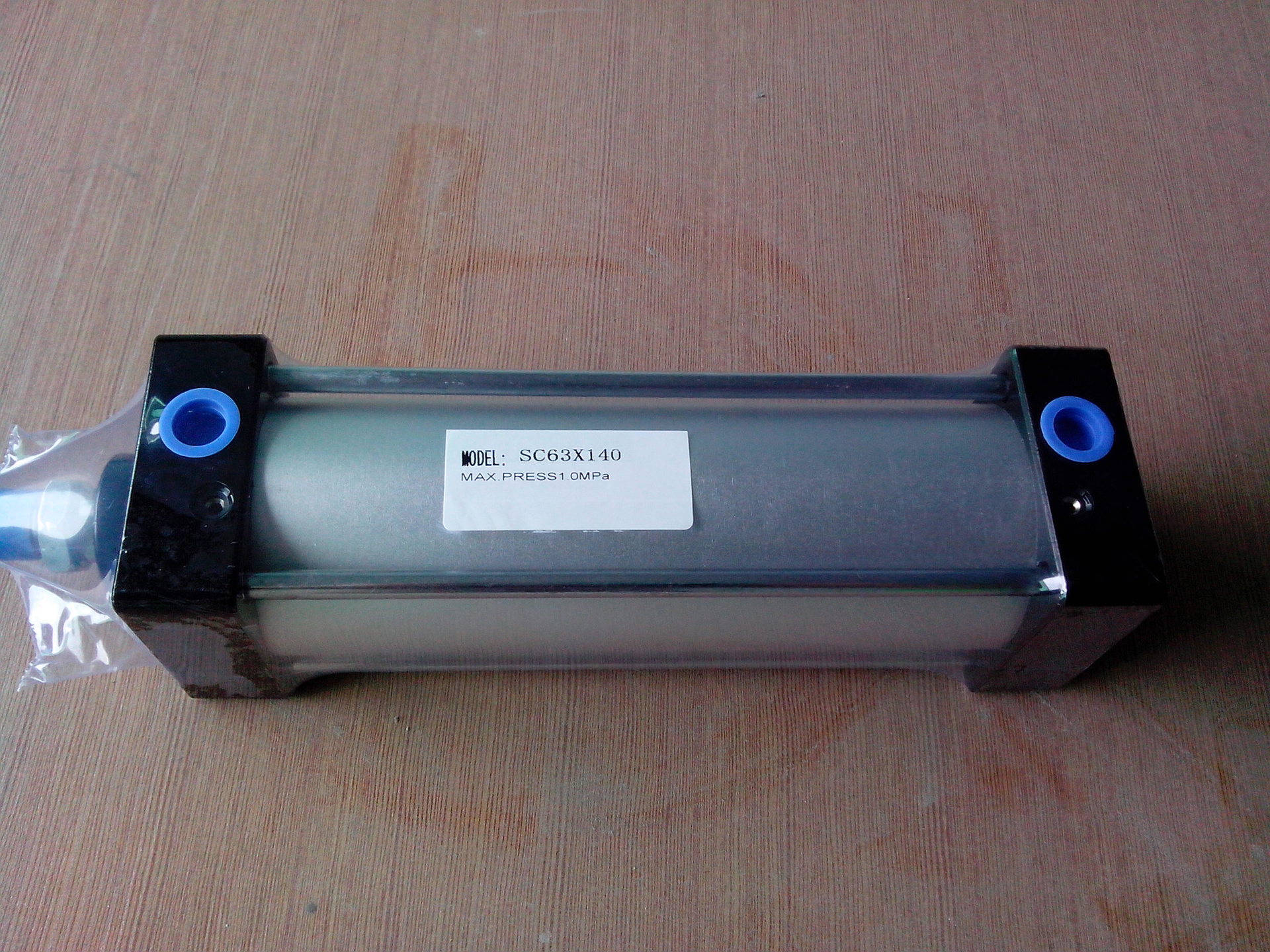 厂家直供优质的亚德客型SC/SU标准气缸