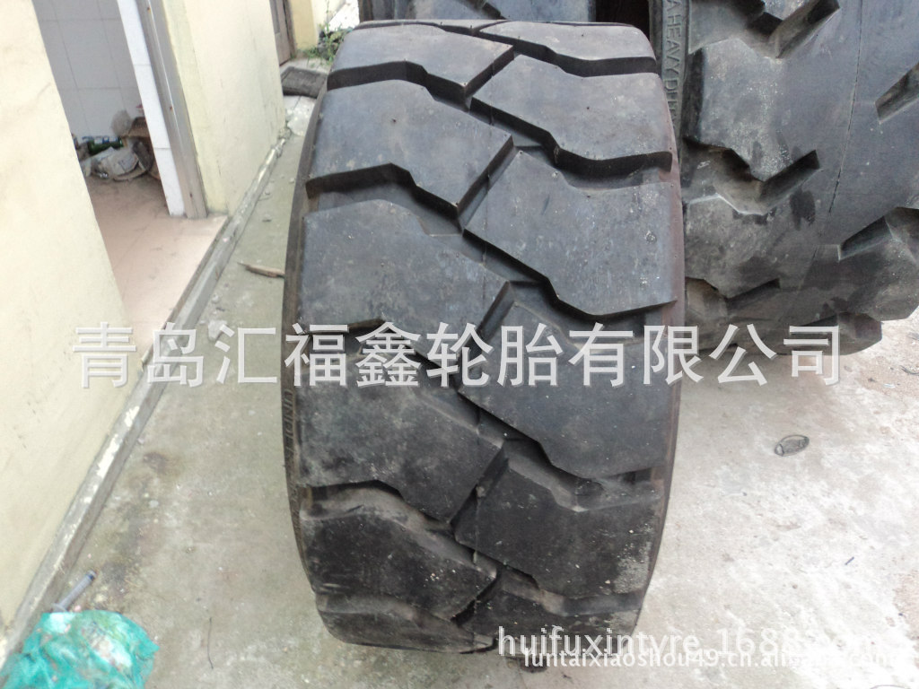 销售液压煤矿支架搬运车轮胎68X27.00-42工程机械轮胎68*27.00-42