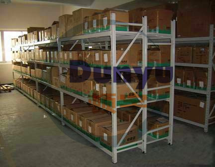 【上海顿宇仓储】 专业品质 供应三立柱中型货架 