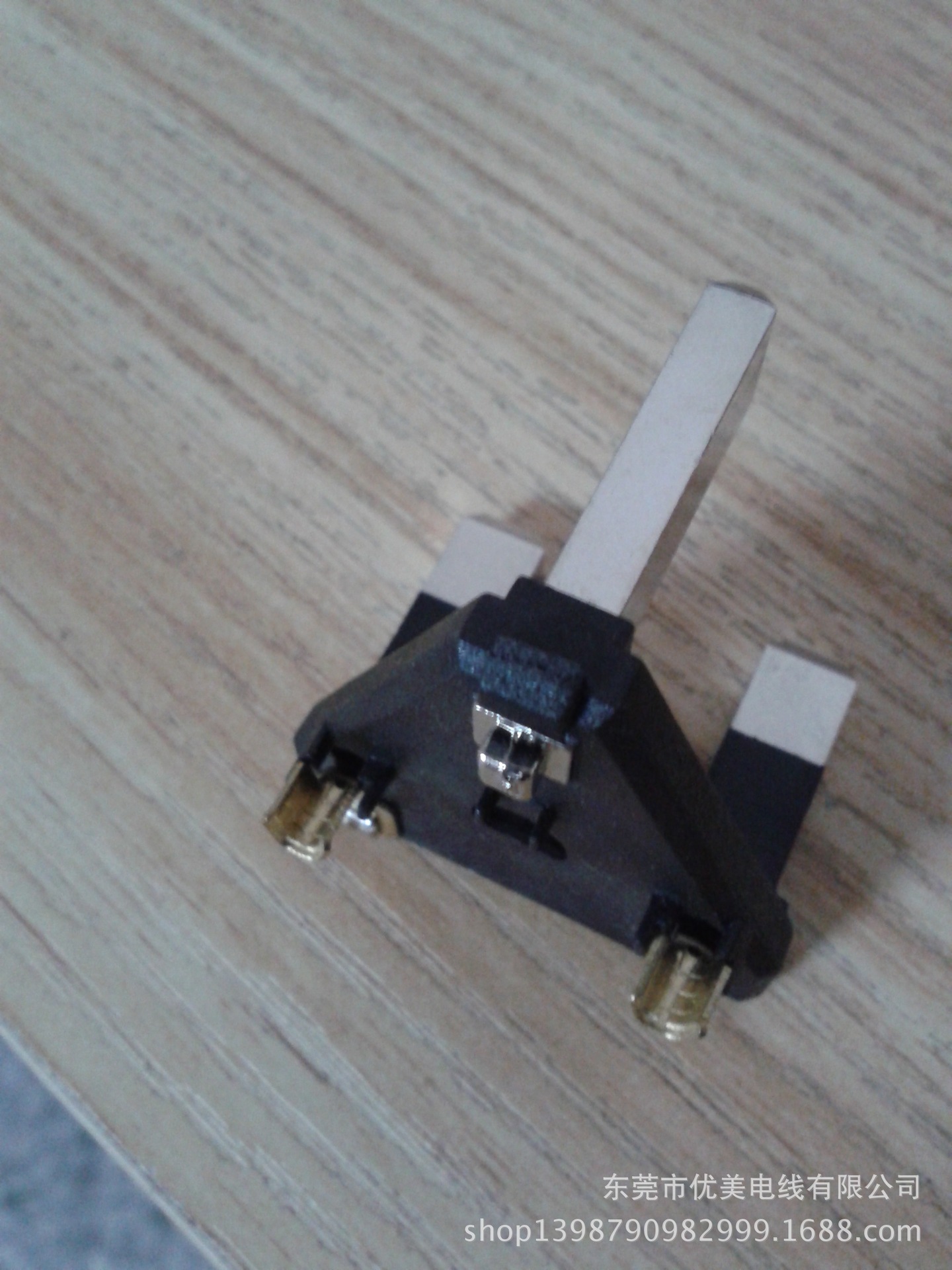 供应 小英式插头内架 锌合金内架 小英式内胆