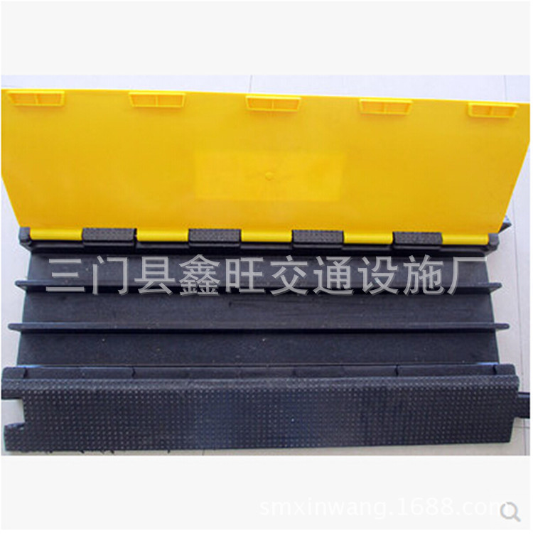 专业生产室外大三线槽减速板 过线缓冲路拱 车三止退器 厂家直销