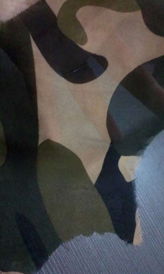 广东广东长期现货供应,成衣布料,雪纺大迷彩,小迷彩,雪纺印花布