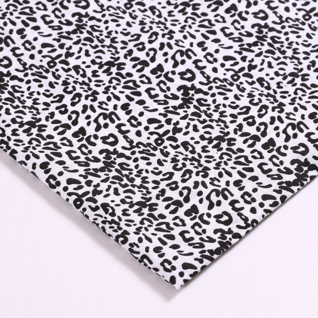 Printed Polyester Fabric (Leopard Print), Lightweight Stretch, 0.1 kg Sample, Multi-Color