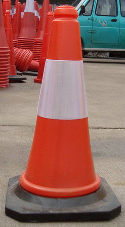 18寸路障 路锥路标 道路分道 活动现场用警示锥 50cm高 1.5公斤重