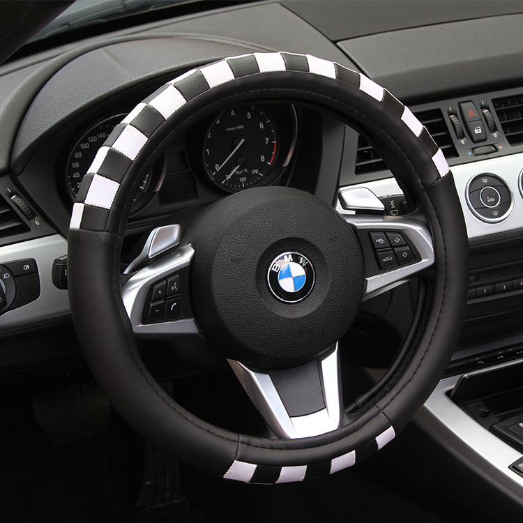Manufactor wholesale agent Affiliate Japan The original single- automobile Steering wheel cover Four seasons currency PU Black and white grid On behalf of