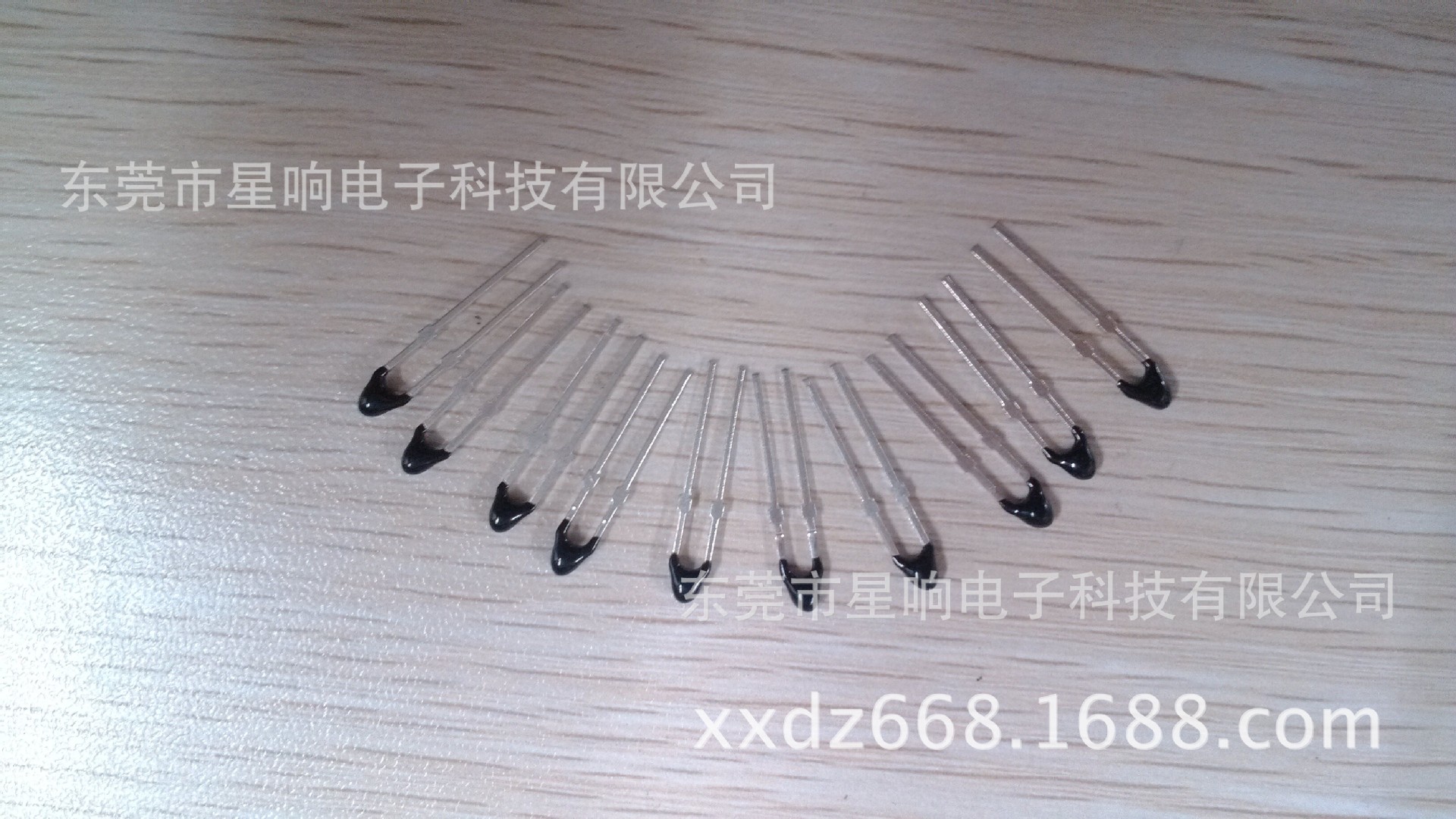 环氧10K3950引脚带卡点珠状NTC热敏电阻 专业生产厂家