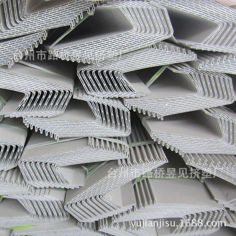Perfiles de plástico extruido, láminas de PVC, marcos exteriores para aire acondicionado, aspas de plástico, perfiles de ventilación de PVC, procesamiento por extrusión, impermeables.