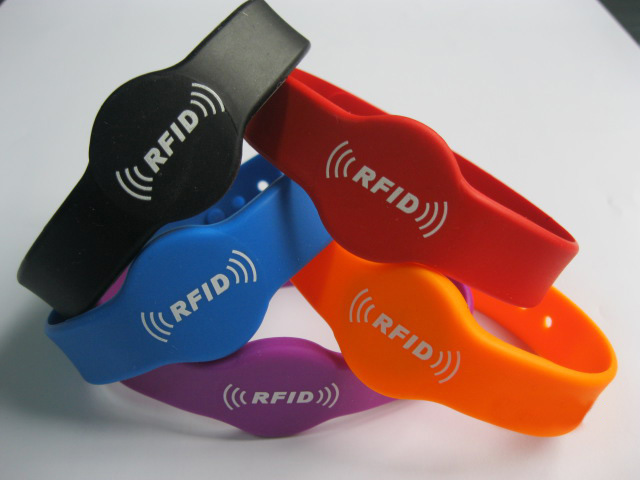 RFID tag wrist strap silicone wrist strap swimming hand low frequency watch strap EM4305 chip