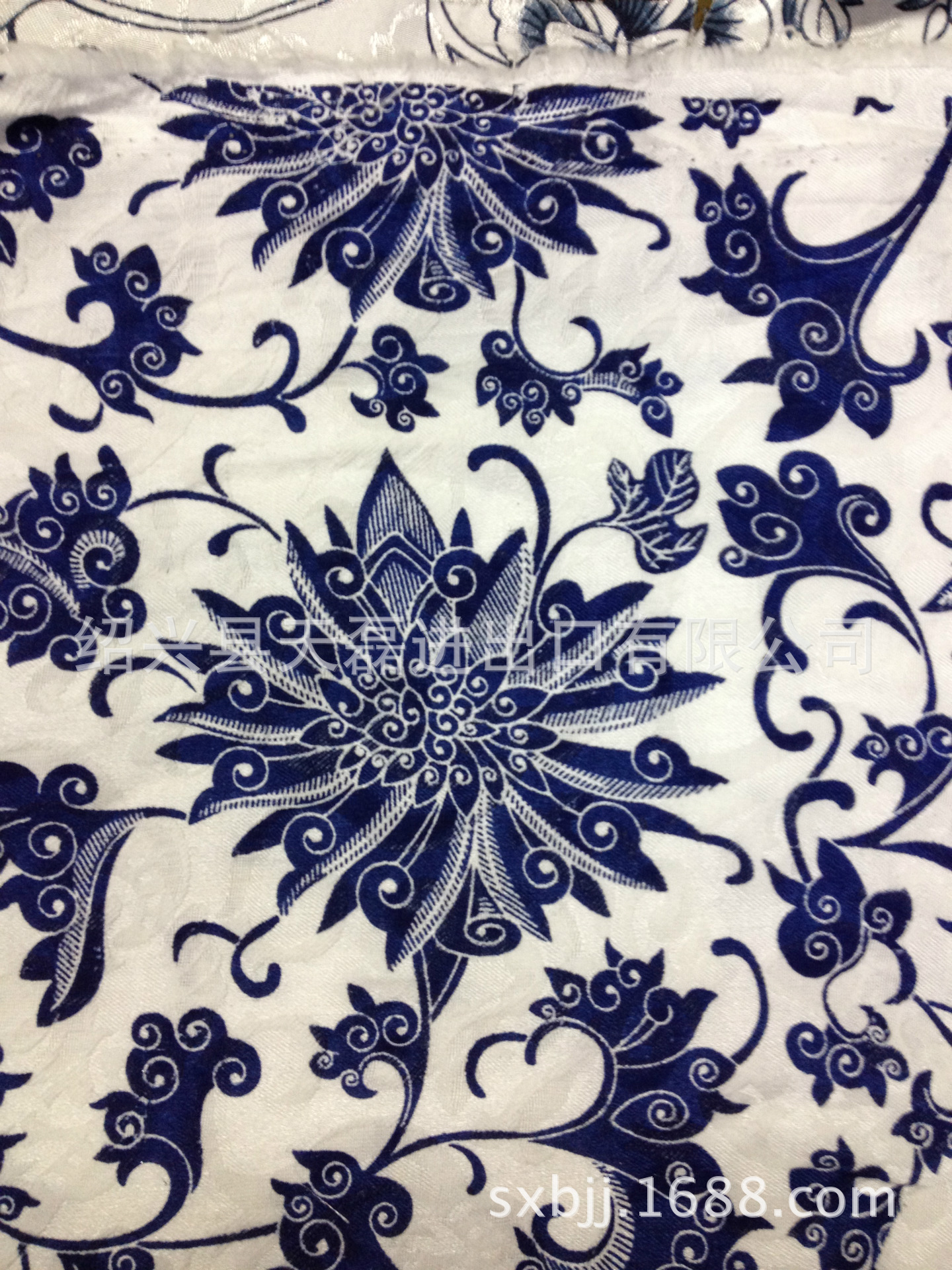 服装面料梭织涤棉弹力提花布多款印花布，