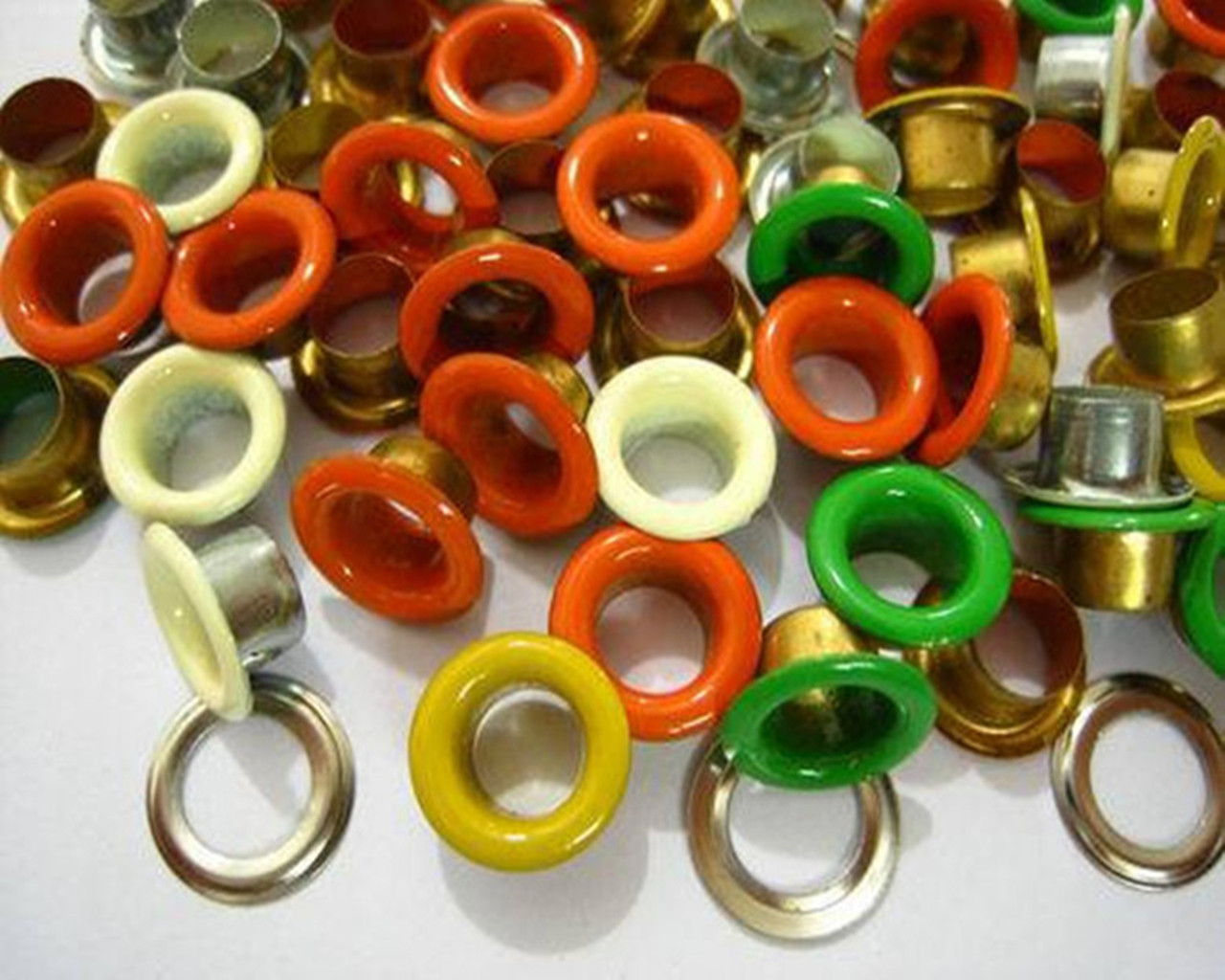 特价金属烤漆铜铁鸡眼吊卡牌铁扣篷布眼手提纸袋气眼彩色眼扣深圳