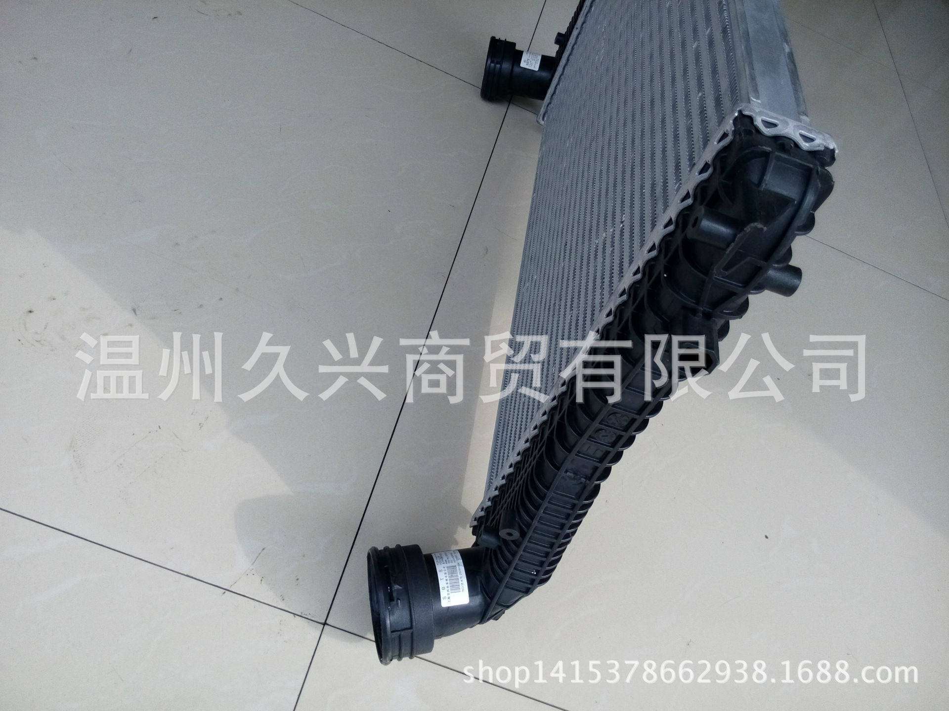 奧迪A3中冷器 (3)