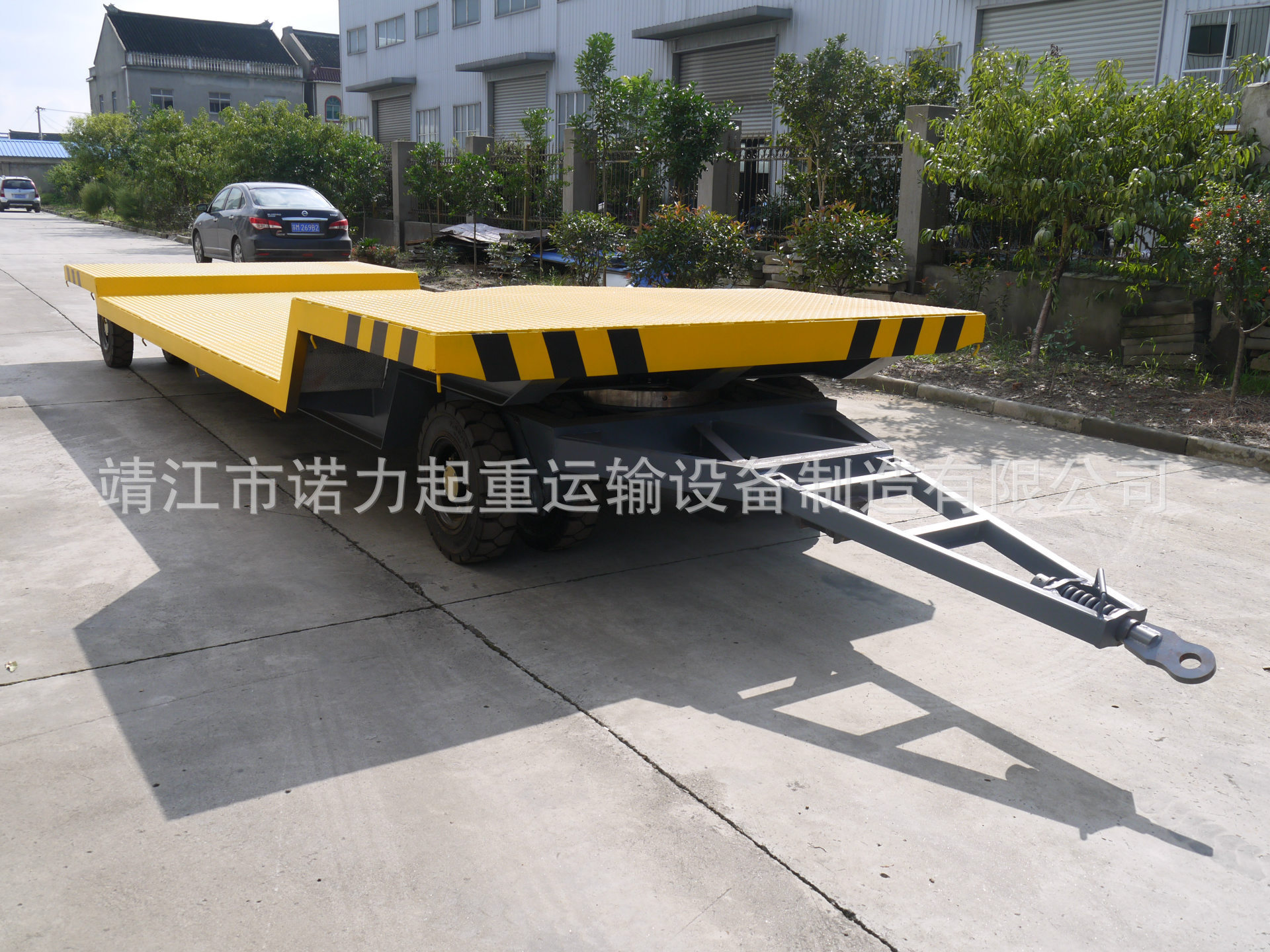 专业定 制工矿企业物料周转专用弯梁平板牵引拖车  30吨平板拖车