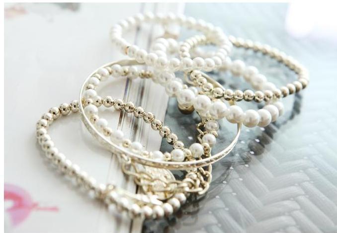 Pearl Vintage Bracelet Coin Six-piece Jewelry Multi-layer Elastic Bracelet display picture 2