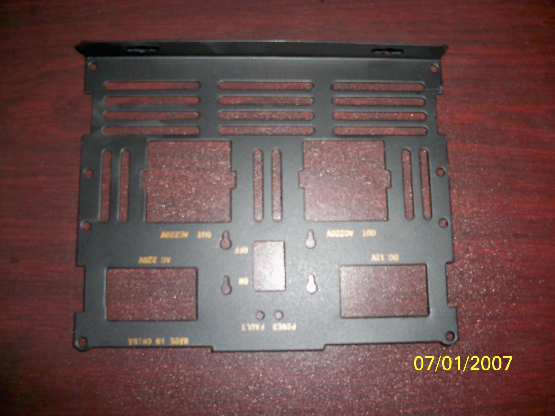 逆变器铁挡板双层