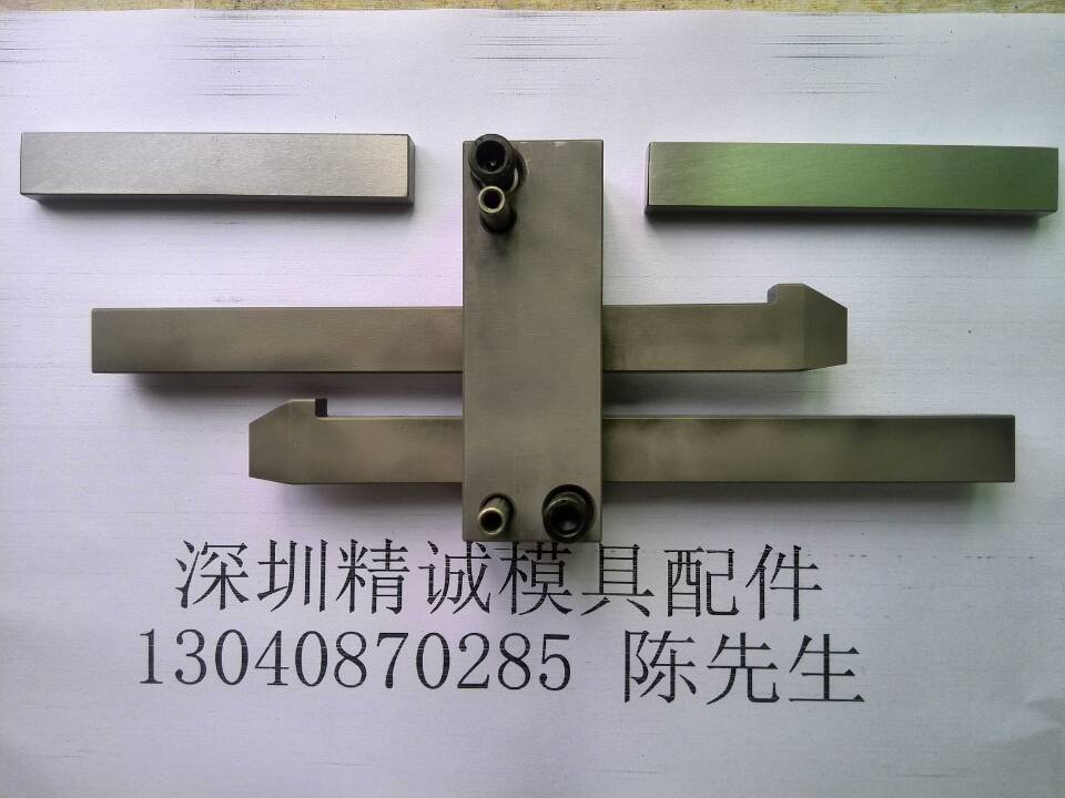 EF630C2A234C048CC87E83C59A237A