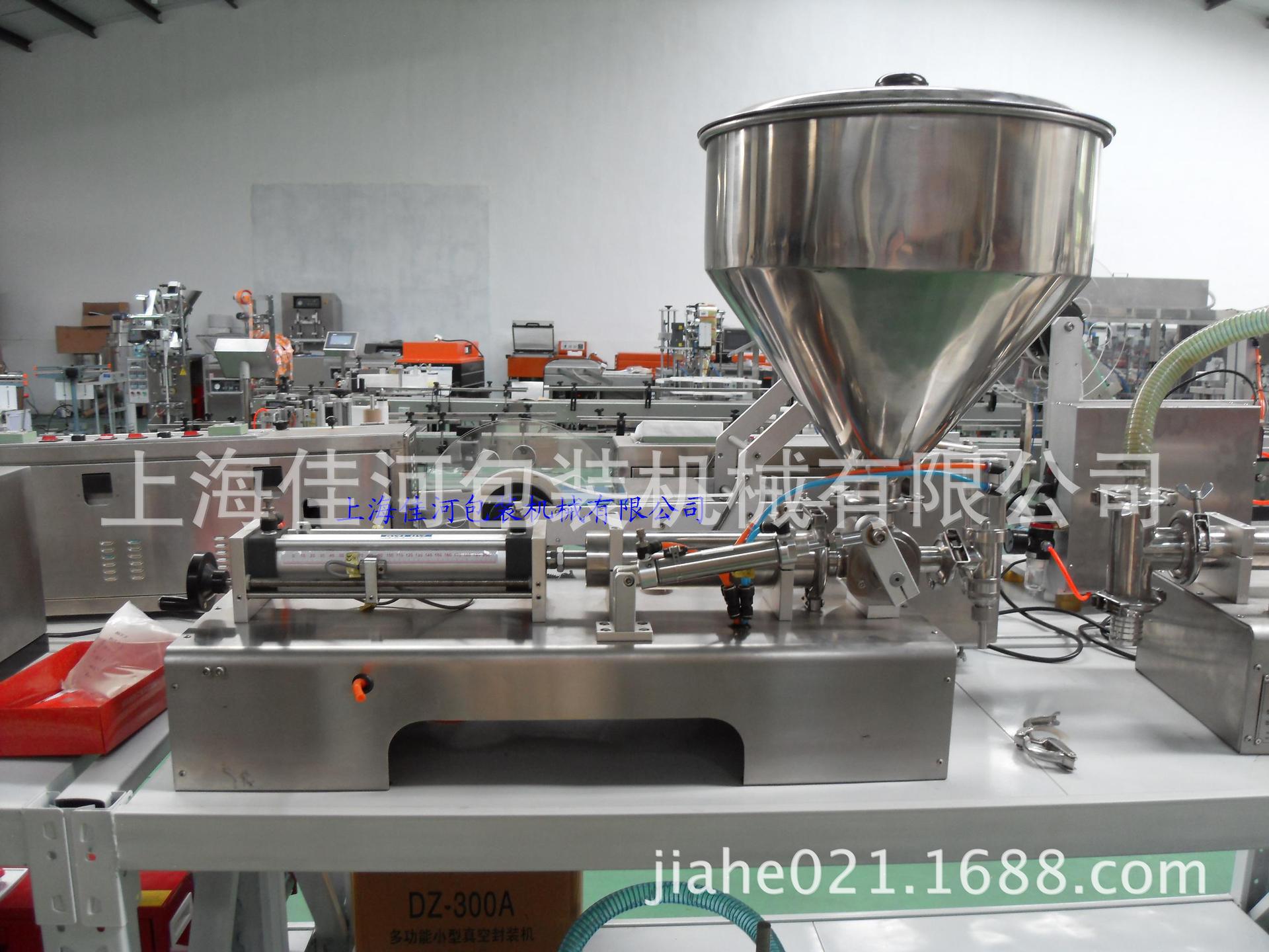 厂家供应膏体灌装机、灌装量任意可调，，