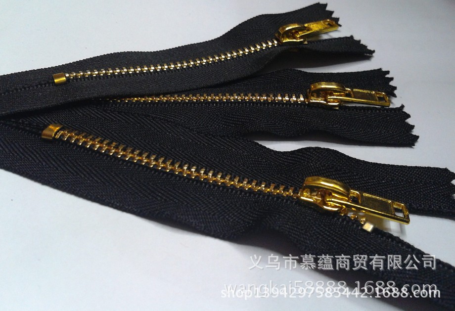 1030642125_23651628[1]