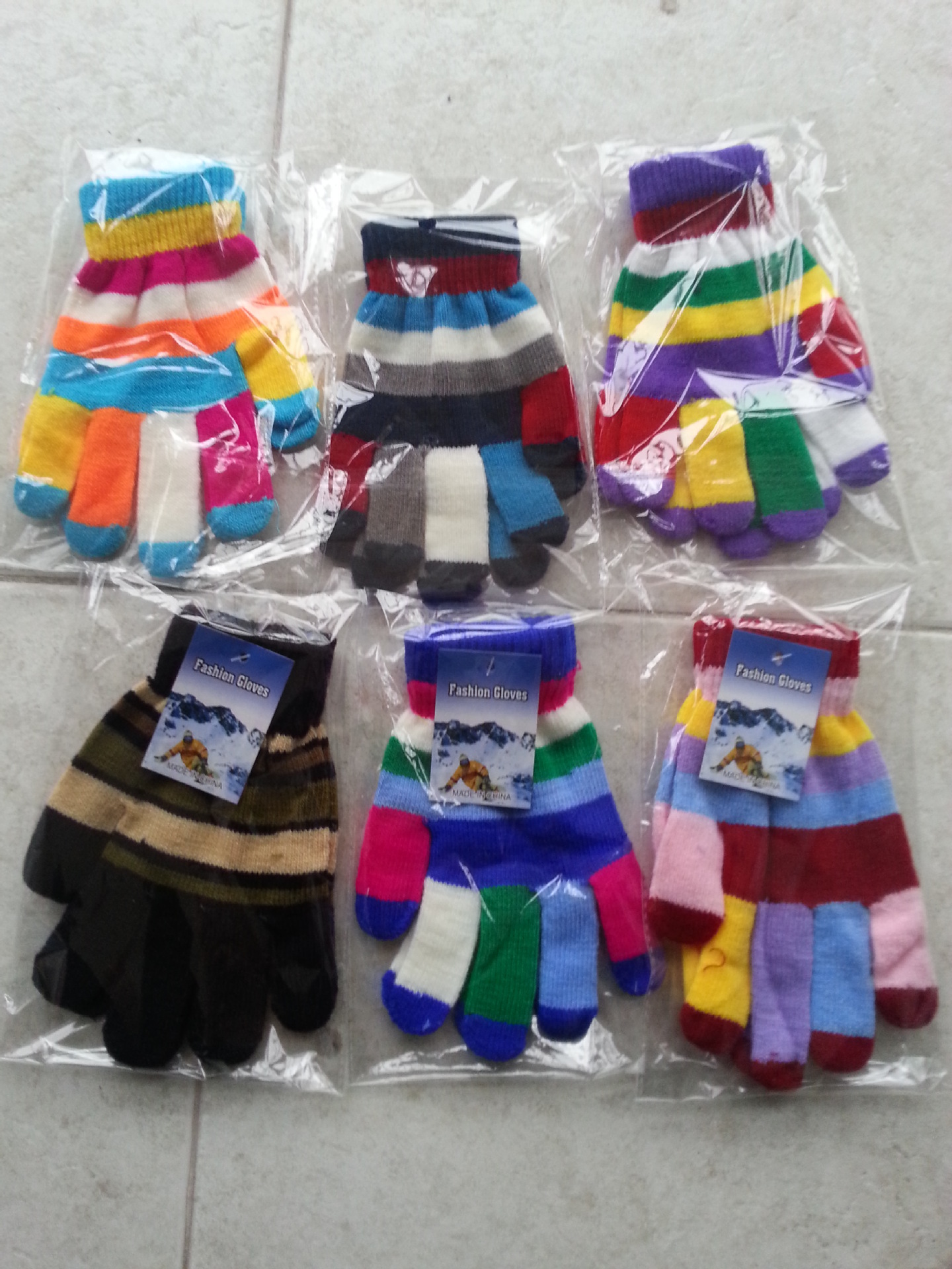 Fabricante de punto de acrílico multicolor lindo Punto 6 colores guantes cálidos de color mágico de las mujeres