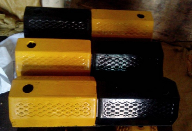 橡胶车轮定位器 橡胶黑黄两孔车档 加重型50*15*10cm 4.5kg