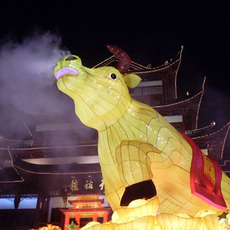 ����Ư��Ԫ���ڻ��������Ϻ���˾������ˮ�ϵ�չ����װ������ֱ��