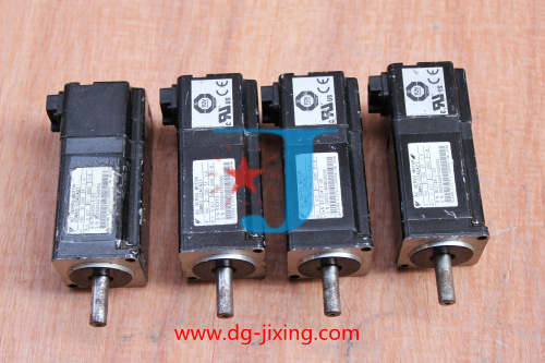 安川电机SGMAS-C2AGA-SU12