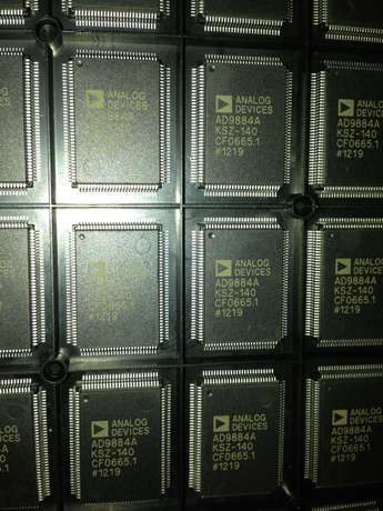 AD9884AKSZ-140  AD9884AKS-140 原装正品 保质量 7天包退换