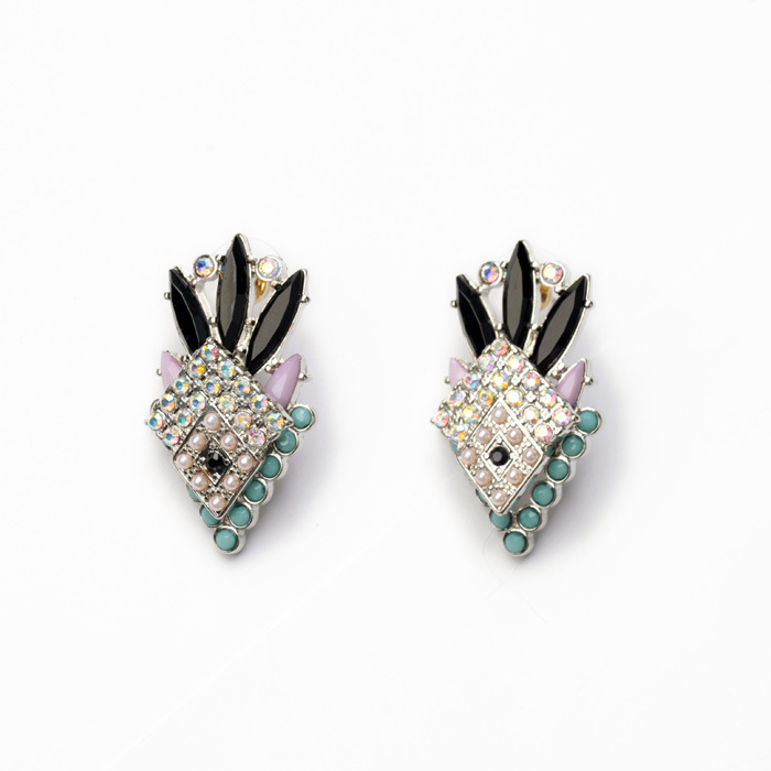 Exquisitos Accesorios Con Aretes De Mujer Con Diamantes. display picture 1