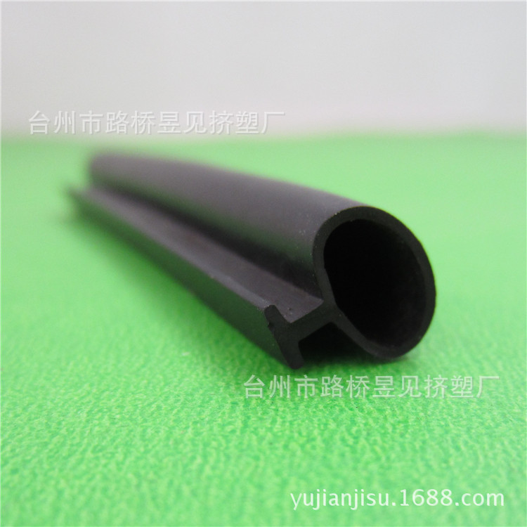 PVC黑色软条13&mdash;&mdash;D型软条 (7