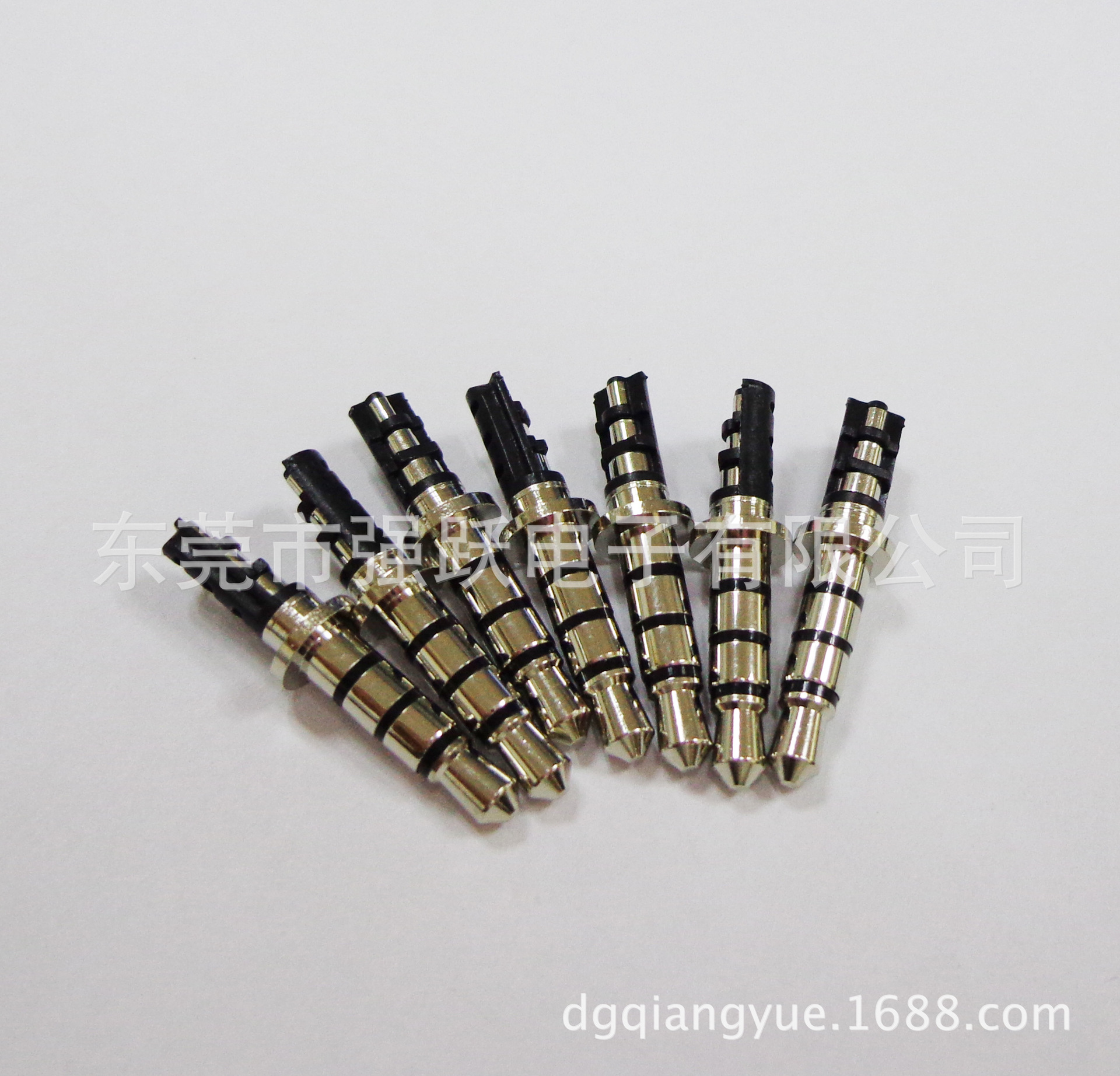 耳机插头音视频插头3.5*6.0*25.8四级包胶DC插针