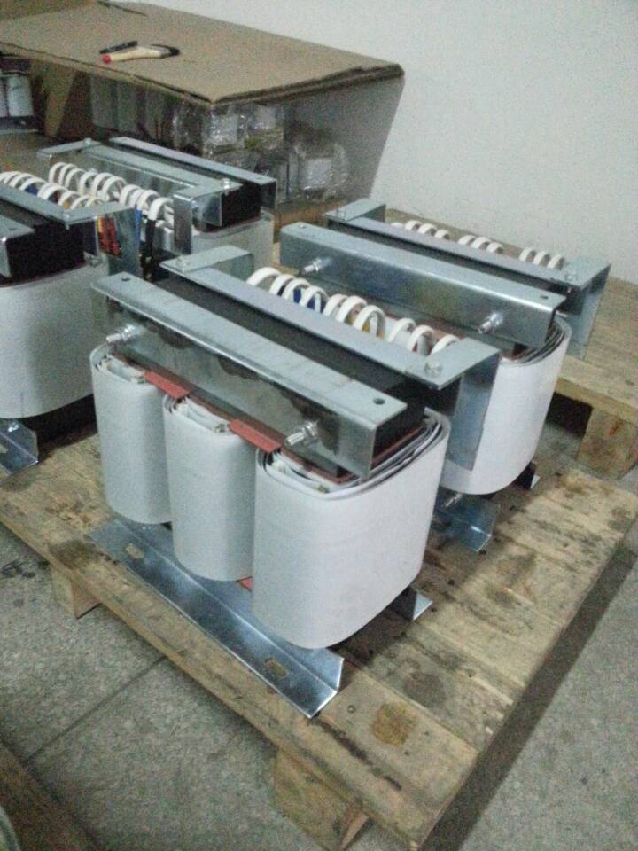 三相隔离变压器节能安全